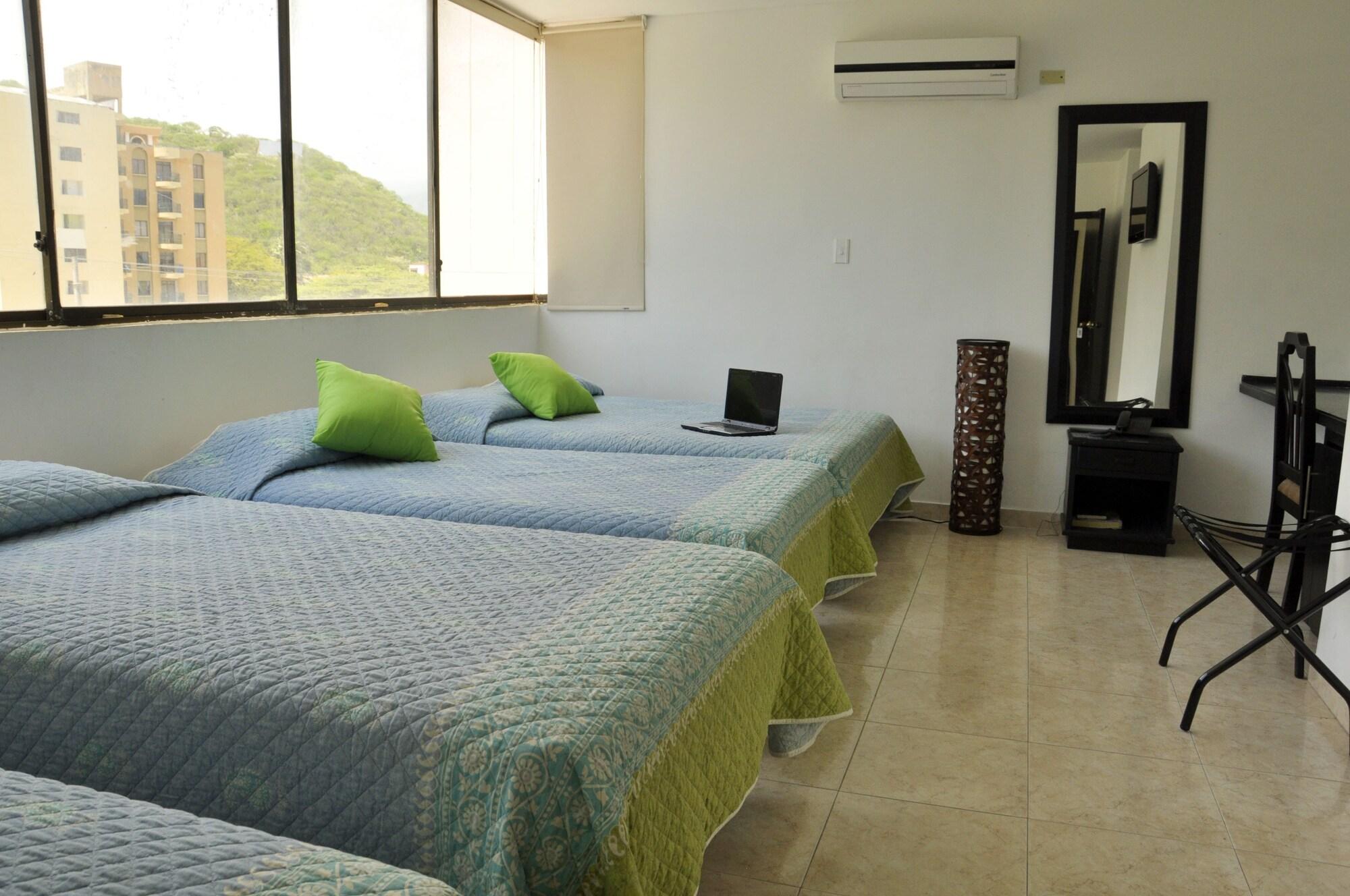Hotel Axis Inn By Geh Suites Santa Marta  Zewnętrze zdjęcie