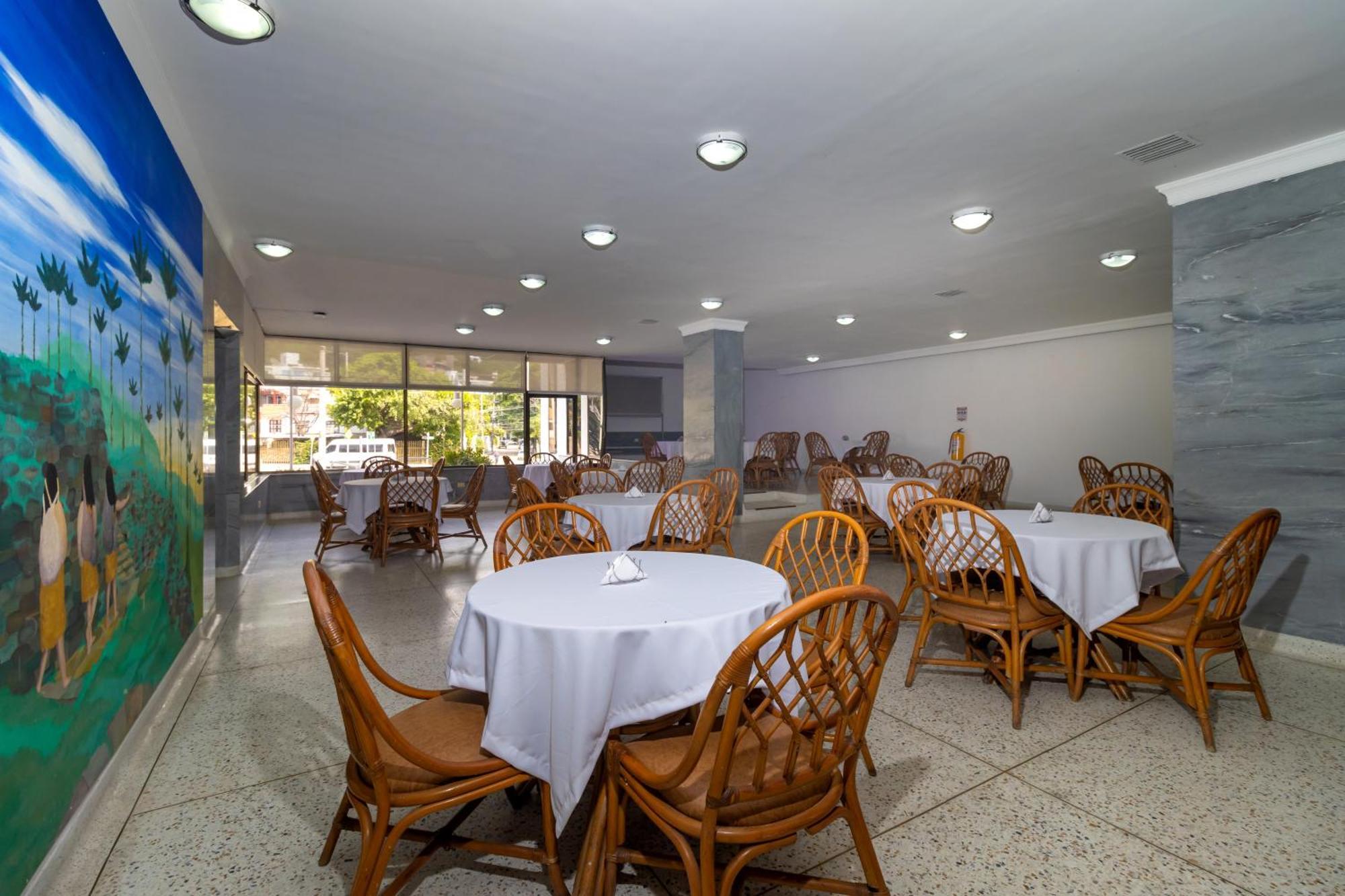 Hotel Axis Inn By Geh Suites Santa Marta  Zewnętrze zdjęcie