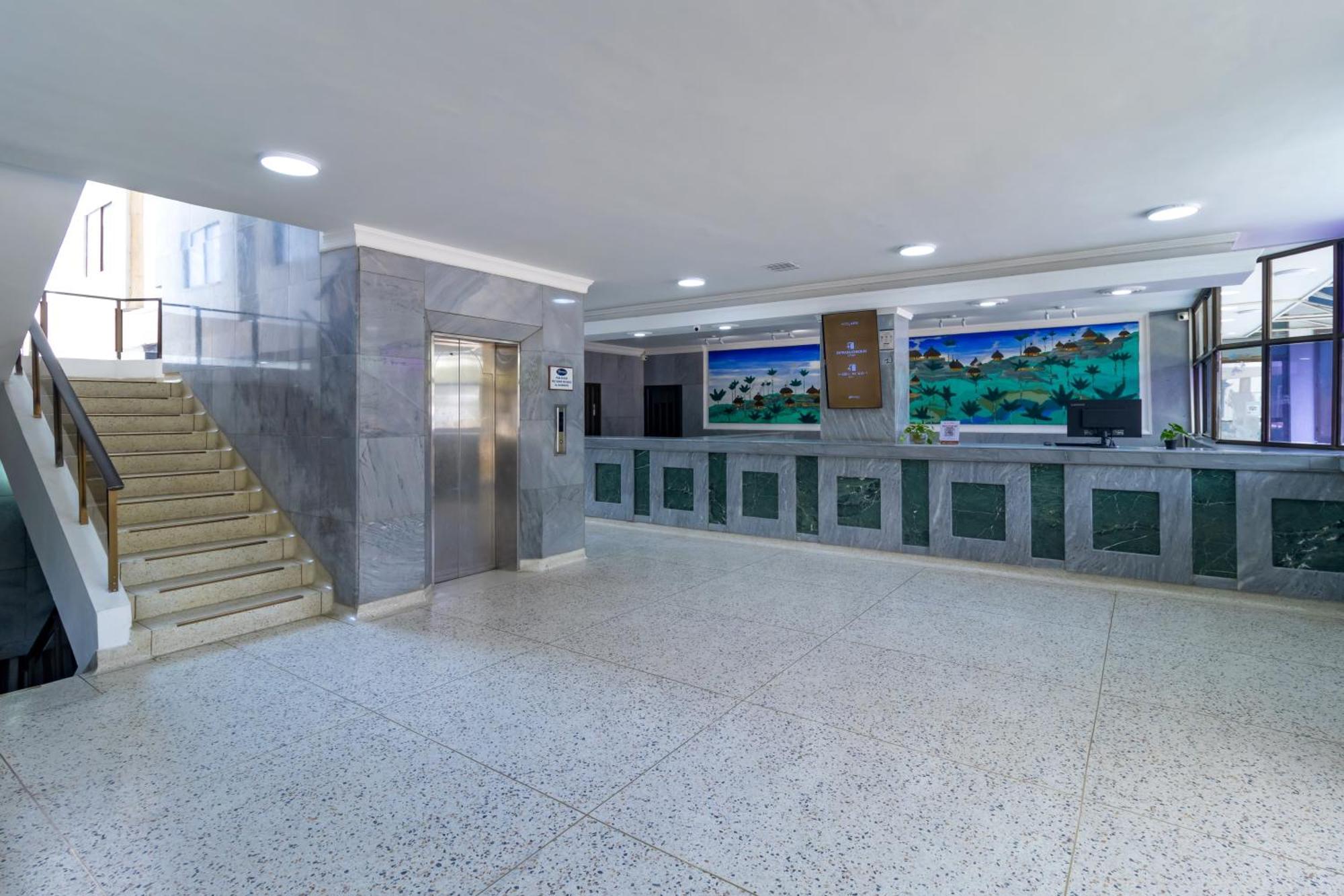 Hotel Axis Inn By Geh Suites Santa Marta  Zewnętrze zdjęcie