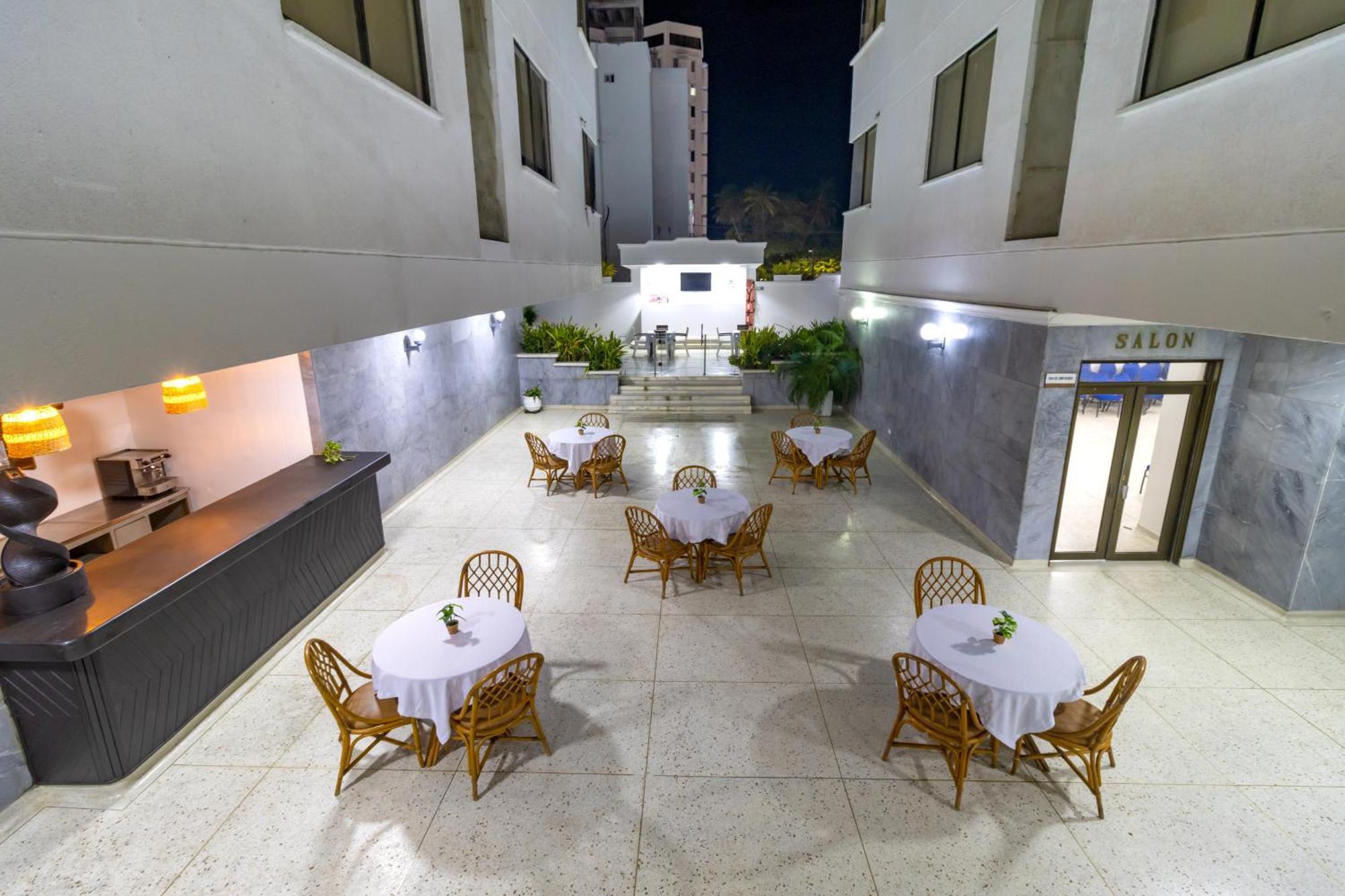 Hotel Axis Inn By Geh Suites Santa Marta  Zewnętrze zdjęcie