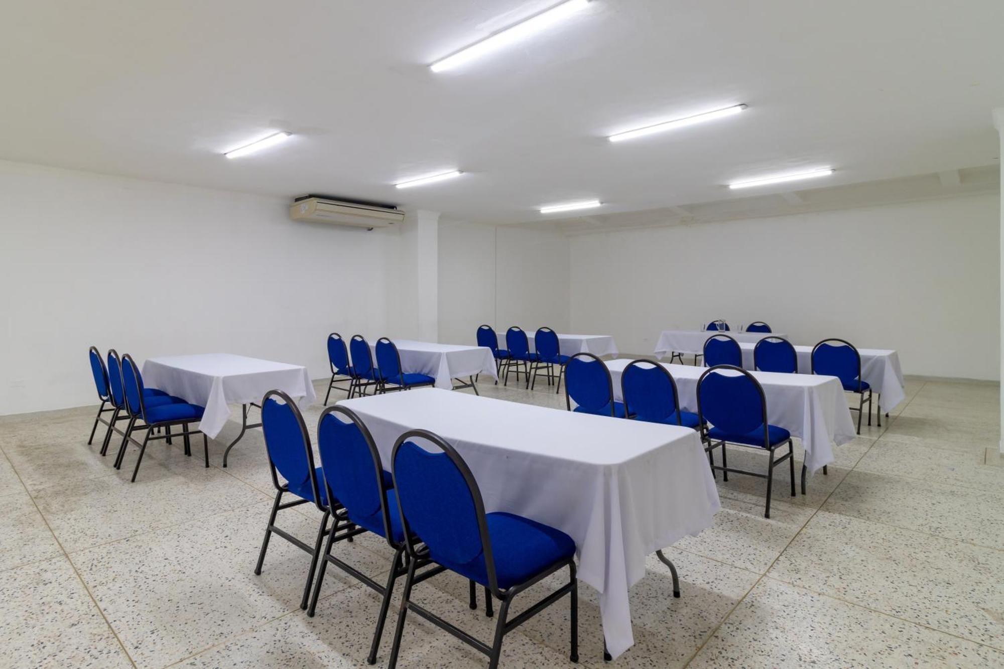 Hotel Axis Inn By Geh Suites Santa Marta  Zewnętrze zdjęcie