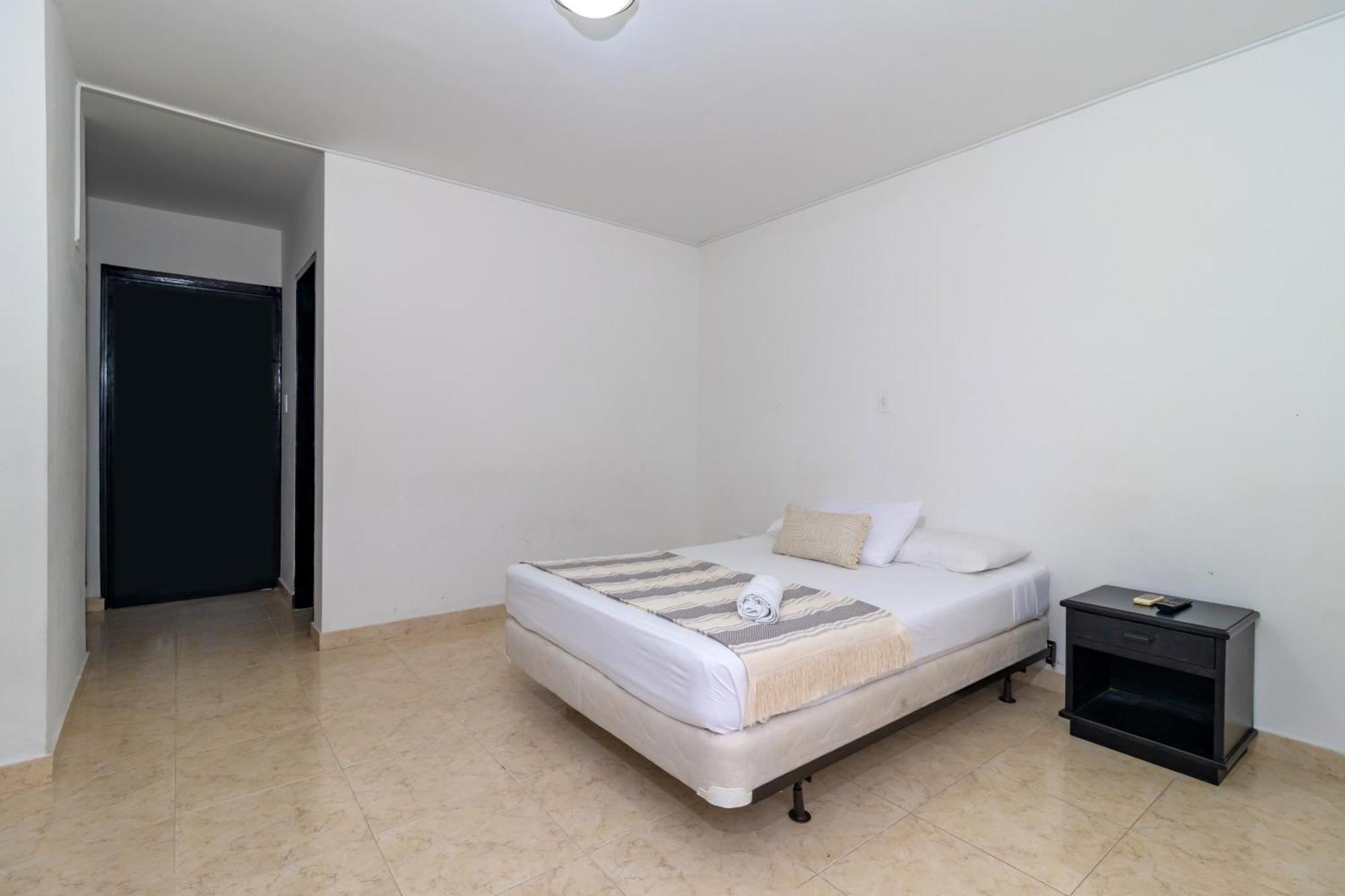 Hotel Axis Inn By Geh Suites Santa Marta  Zewnętrze zdjęcie