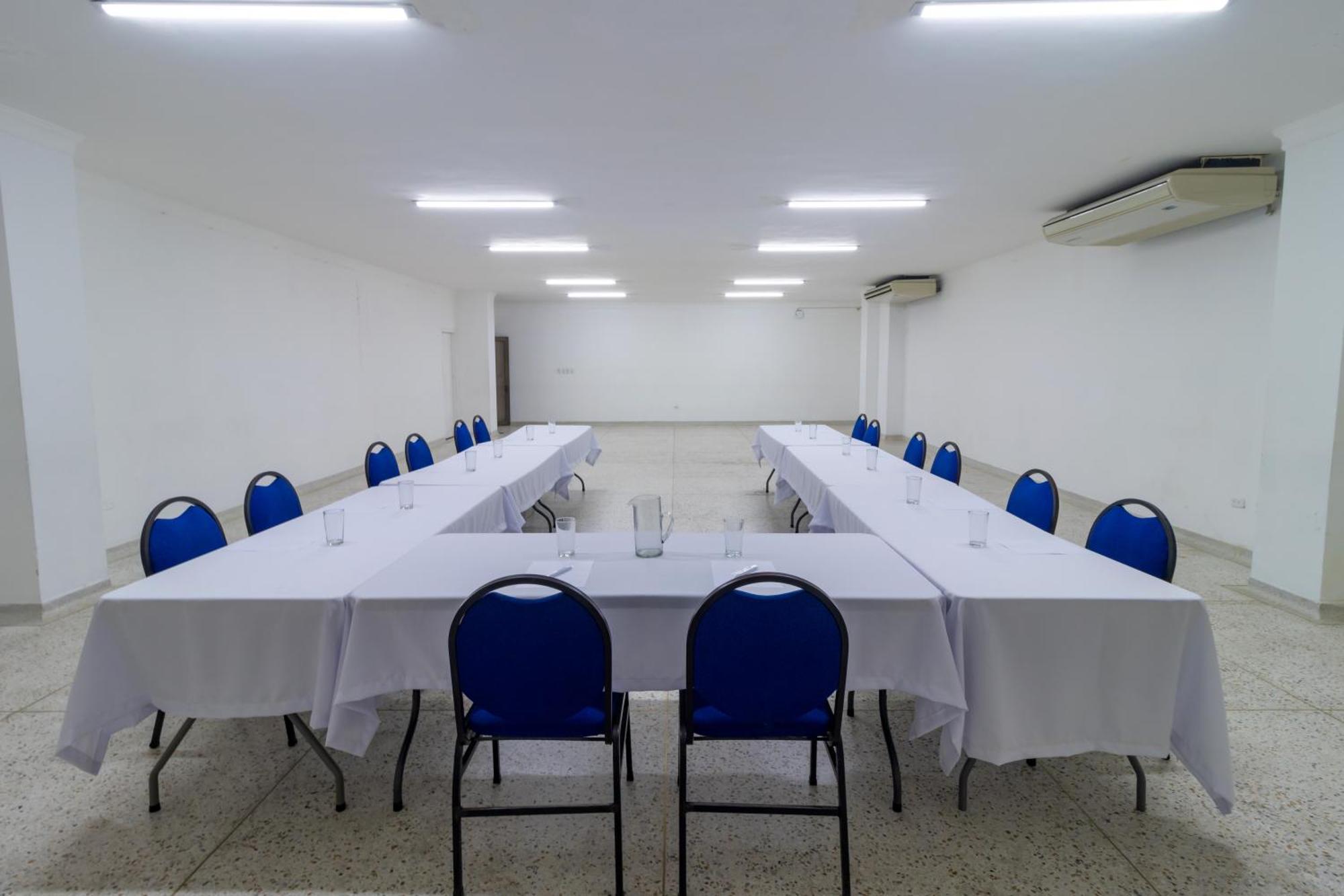Hotel Axis Inn By Geh Suites Santa Marta  Zewnętrze zdjęcie